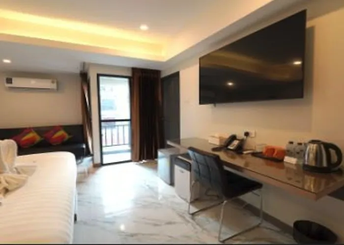 Hotel Roomquest Sukhumvit36 Bts Thonglor Bangkok