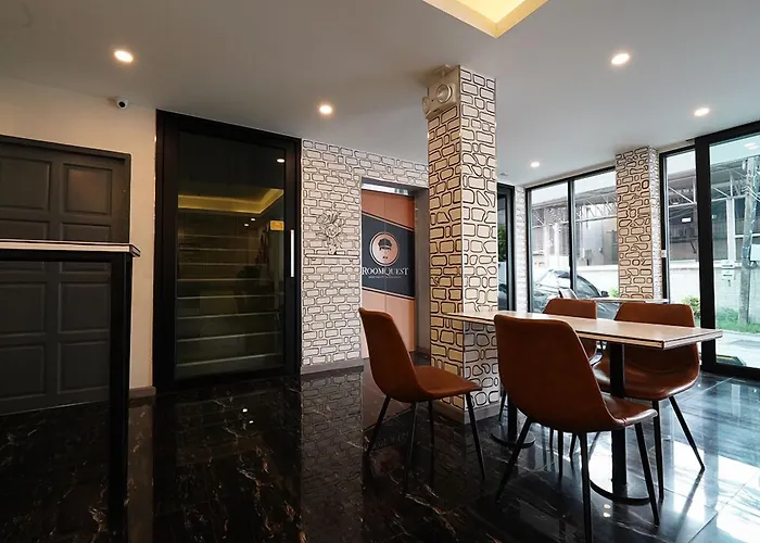 Roomquest Sukhumvit36 Bts Thonglor 3*