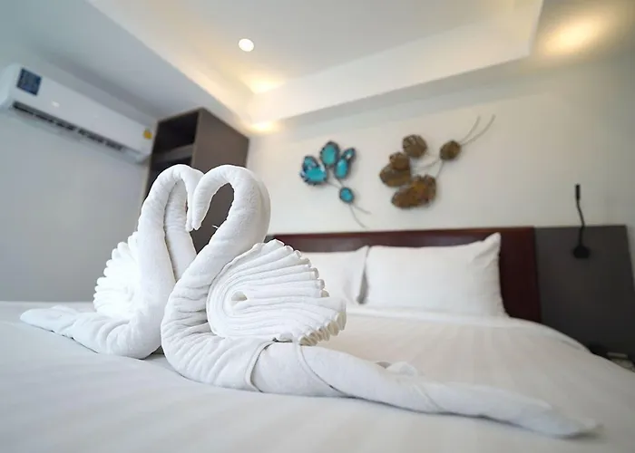 Roomquest Sukhumvit36 Bts Thonglor Hotel 3*