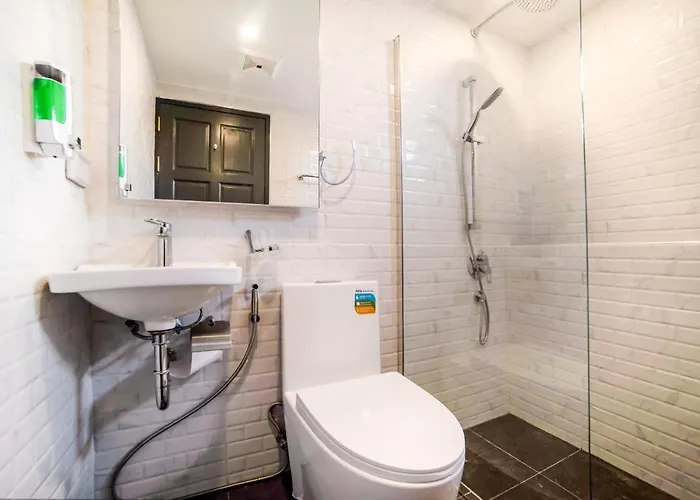 Roomquest Sukhumvit36 Bts Thonglor 3* Bangkok