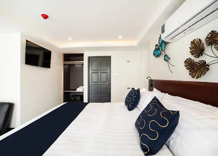 Roomquest Sukhumvit36 Bts Thonglor 3*