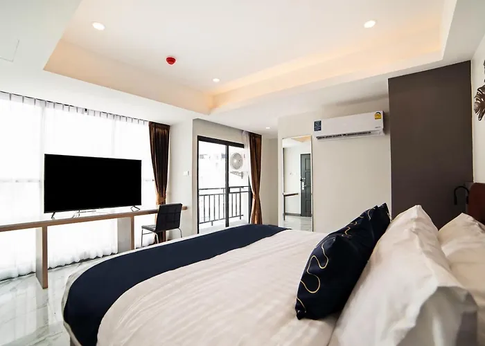 Roomquest Sukhumvit36 Bts Thonglor 3*