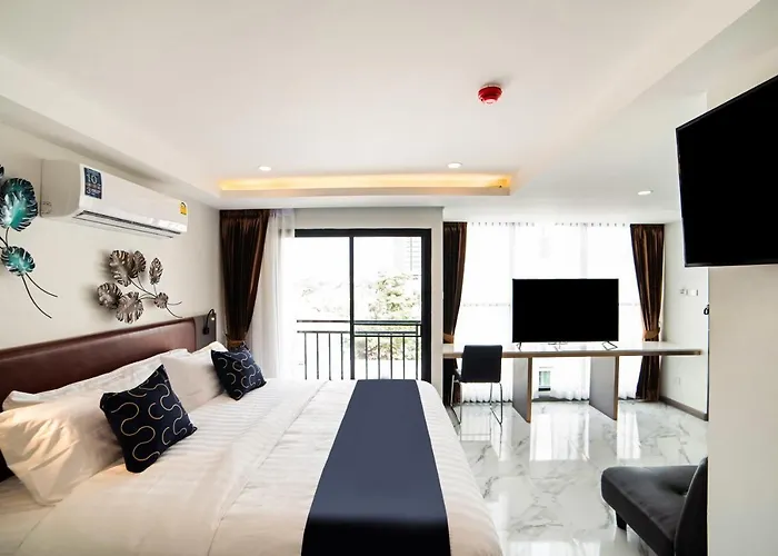 Roomquest Sukhumvit36 Bts Thonglor 3*