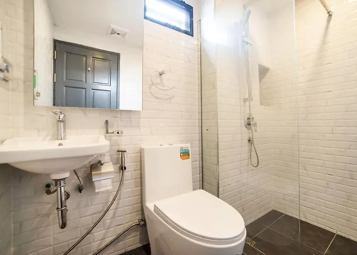 Roomquest Sukhumvit36 Bts Thonglor 3* Bangkok